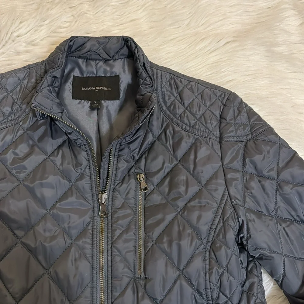 Banana Republic puffer jacket size small color oil gray